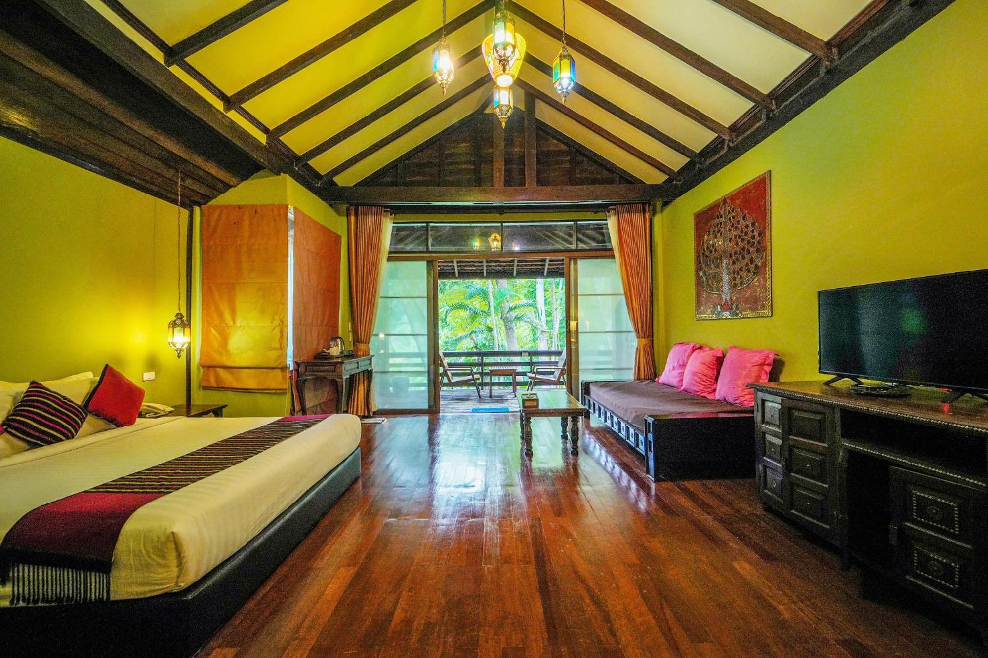 Sukantara Cascade Resort&Spa Mae Rim Bagian luar foto